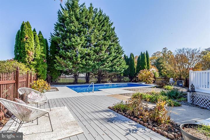 1704 EDWIN DRIVE