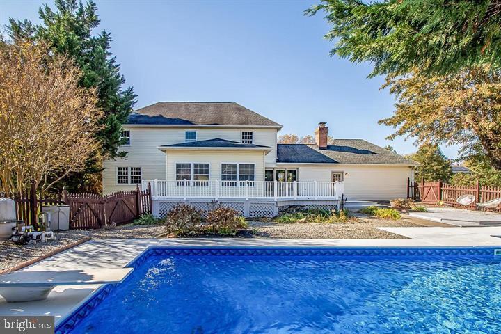 1704 EDWIN DRIVE