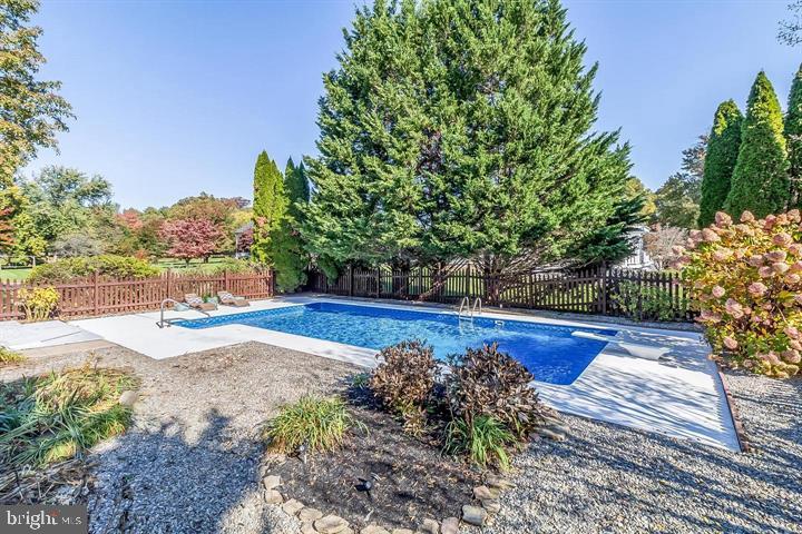 1704 EDWIN DRIVE