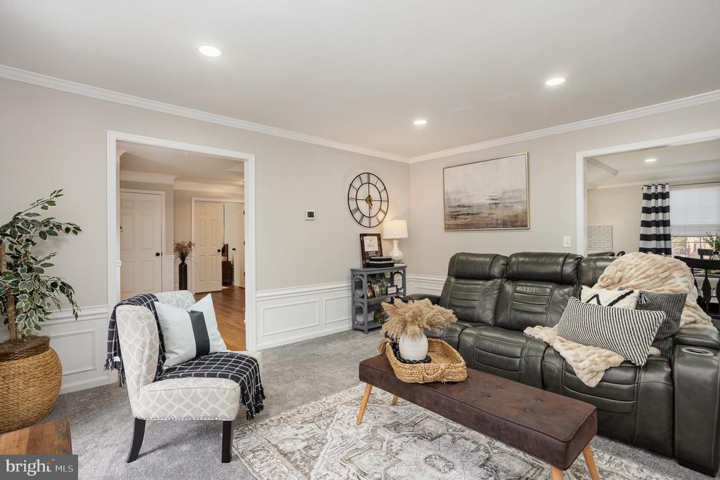 1704 EDWIN DRIVE