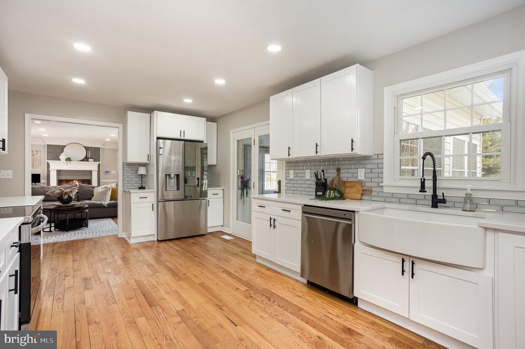 1704 EDWIN DRIVE