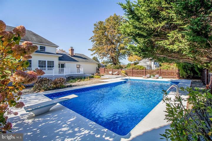 1704 EDWIN DRIVE
