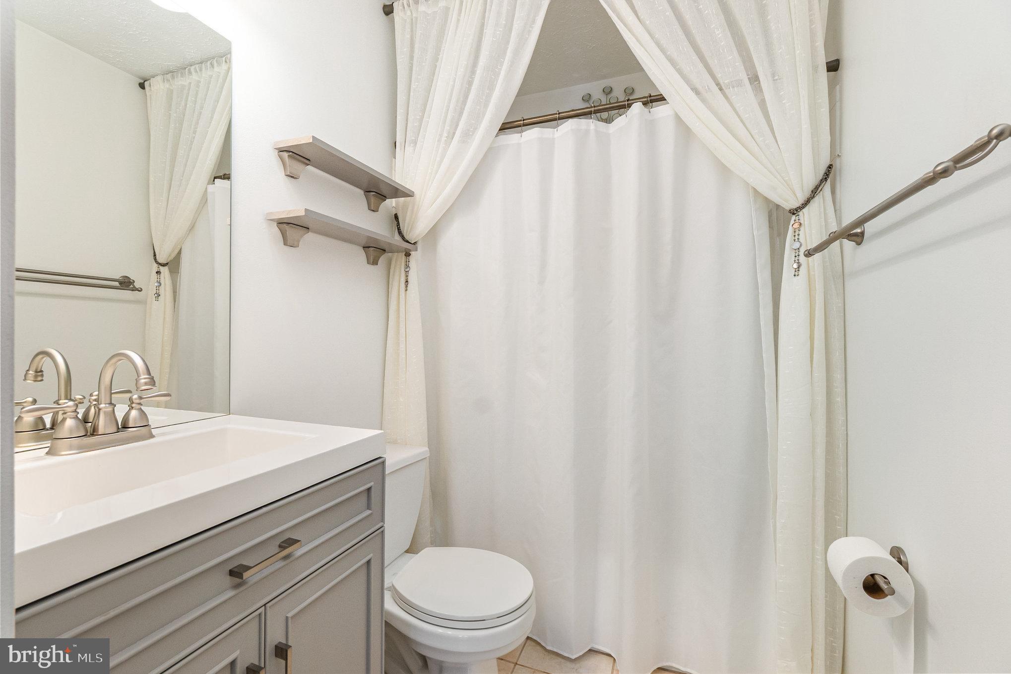 625 NORTH BRANCH COURT