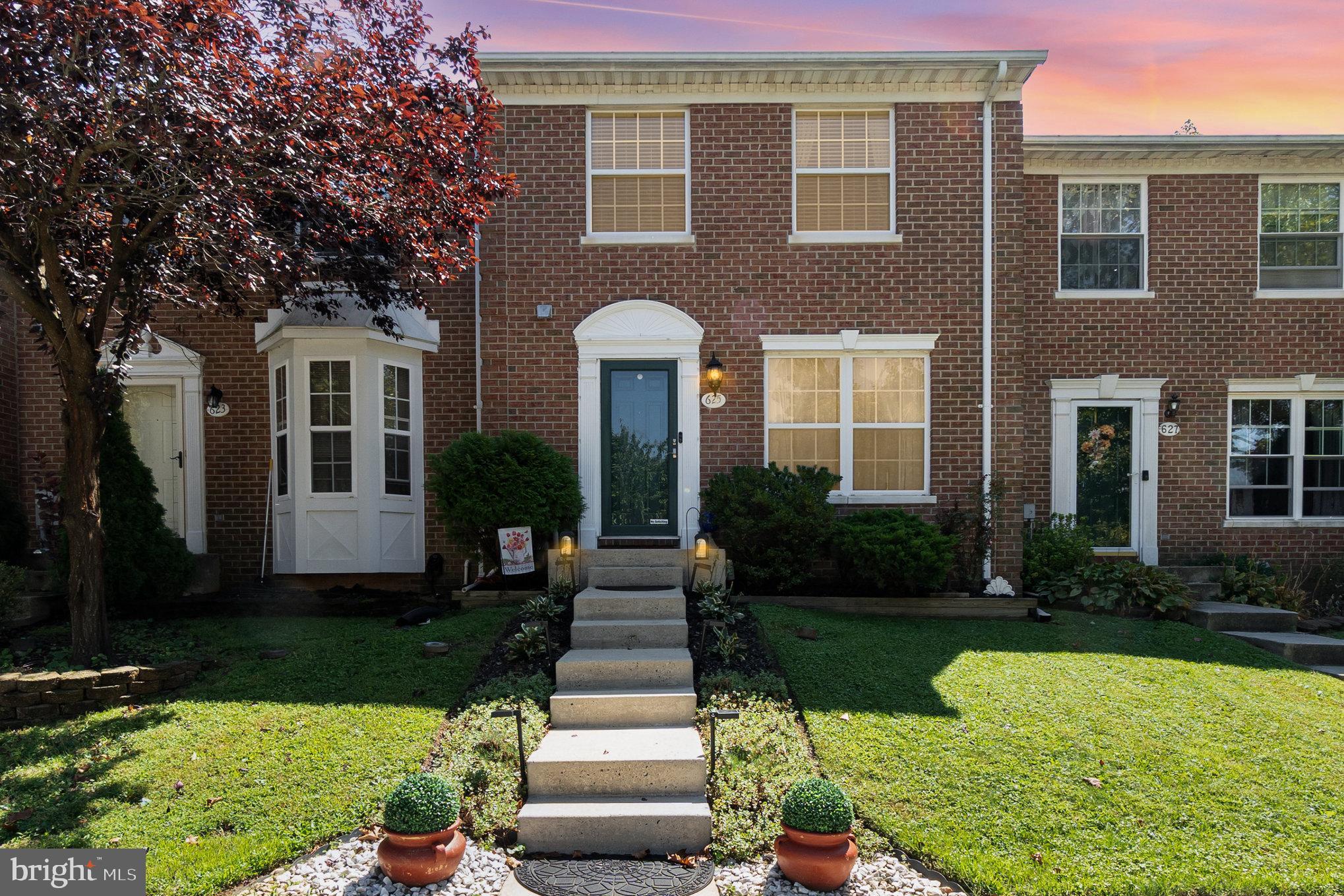 625 NORTH BRANCH COURT