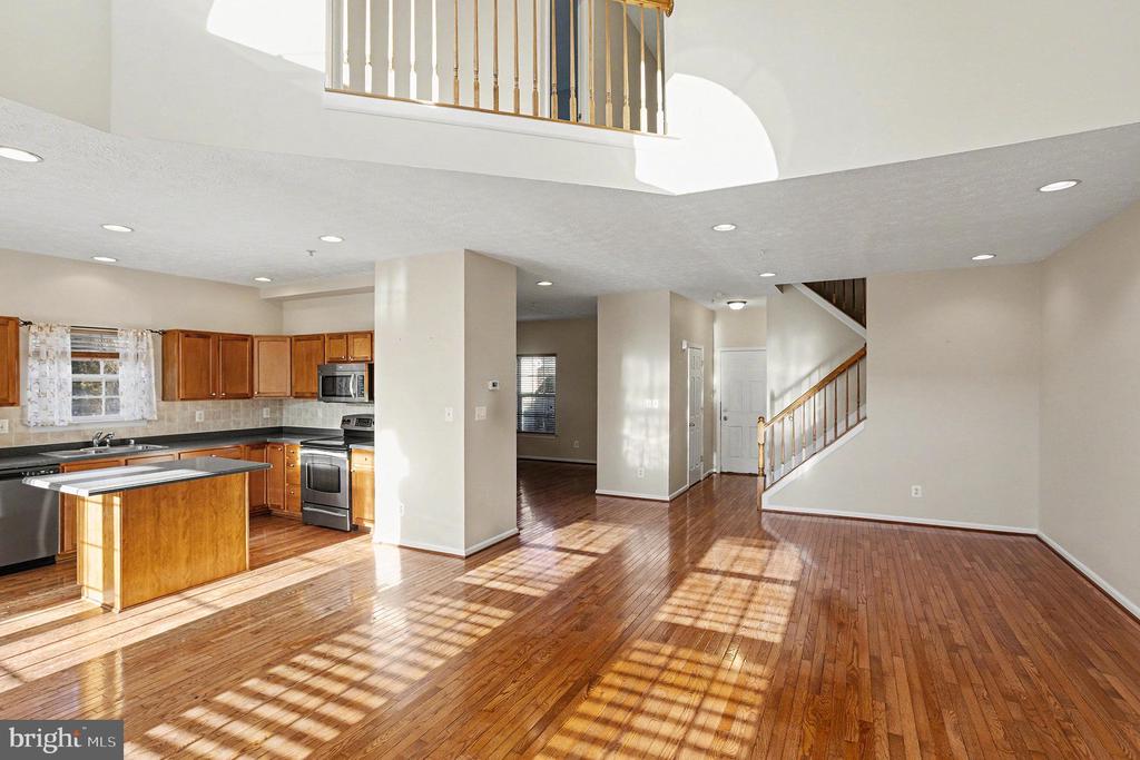 3300 WOODSPRING DRIVE