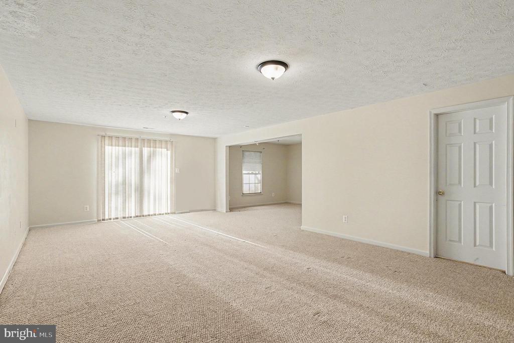 3300 WOODSPRING DRIVE