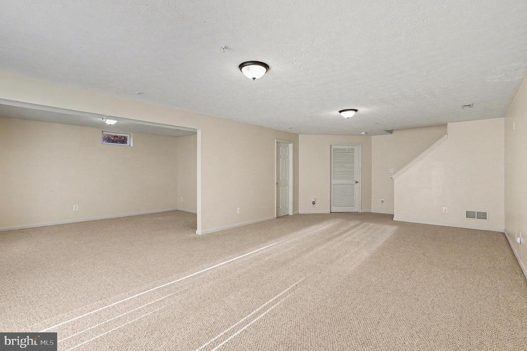3300 WOODSPRING DRIVE