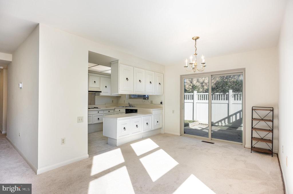 3498 CHISWICK COURT 39-D