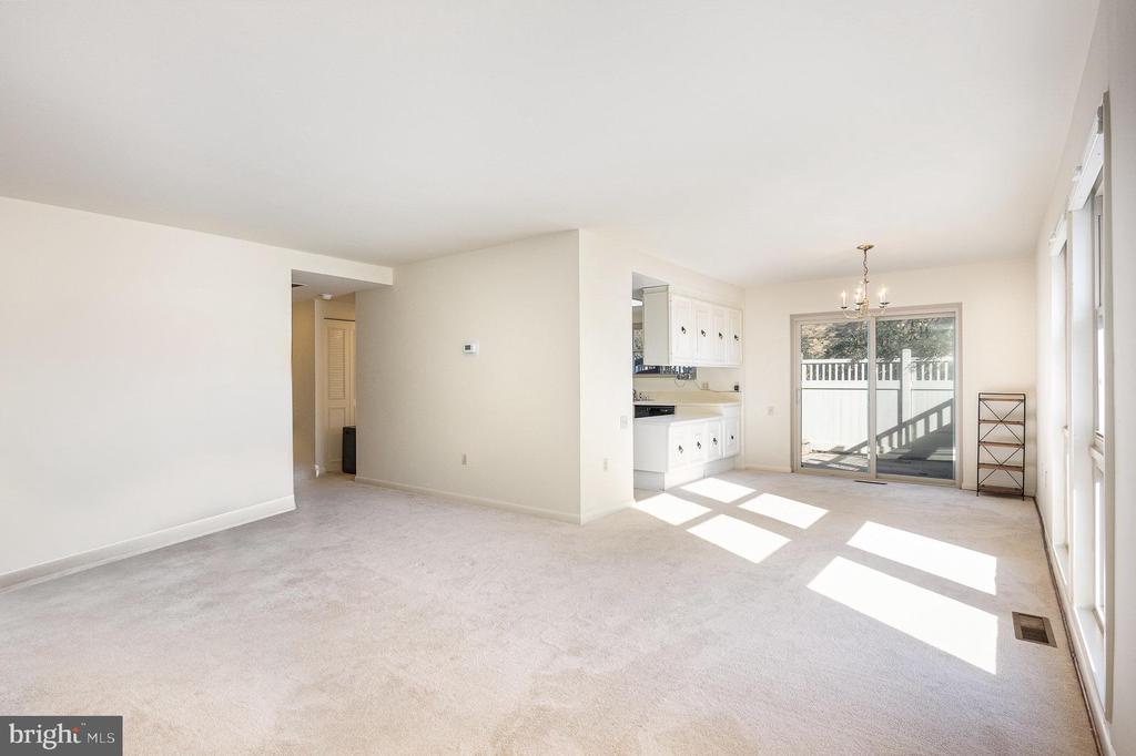 3498 CHISWICK COURT 39-D