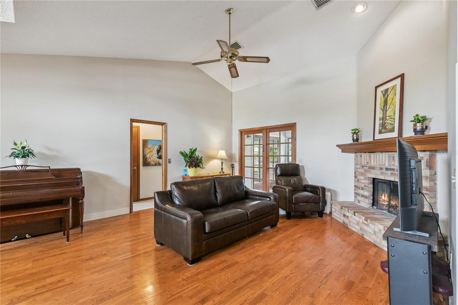7509 GLENMOOR LN