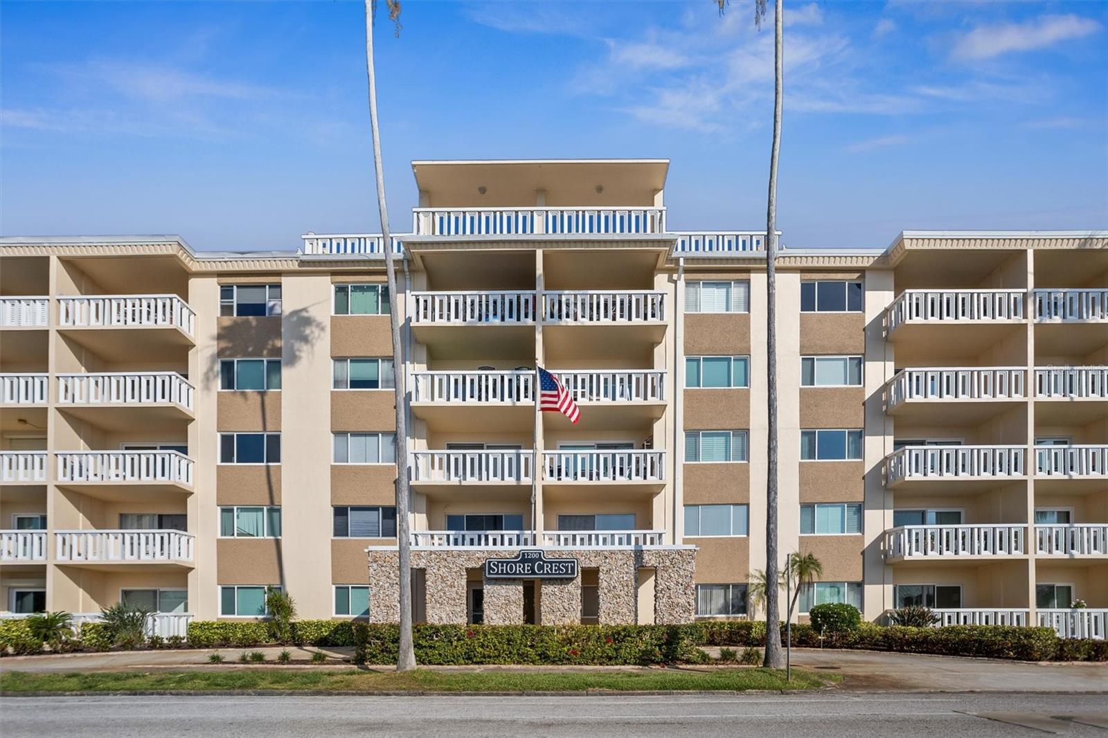 1200 N SHORE DR NE #414