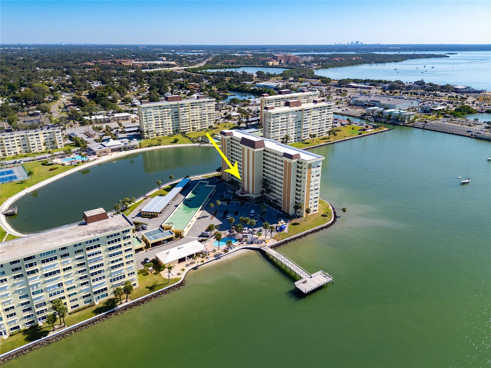 4775 COVE CIR #203