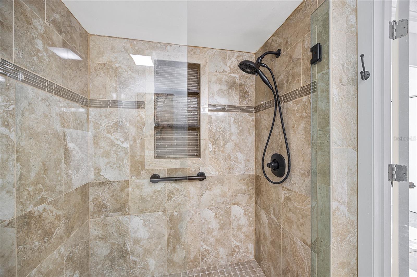 4775 COVE CIR #203