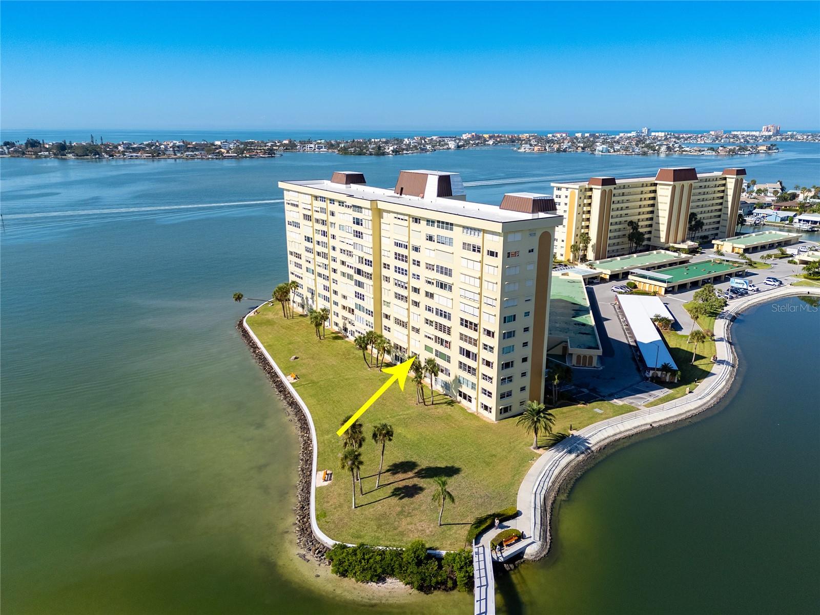 4775 COVE CIR #203