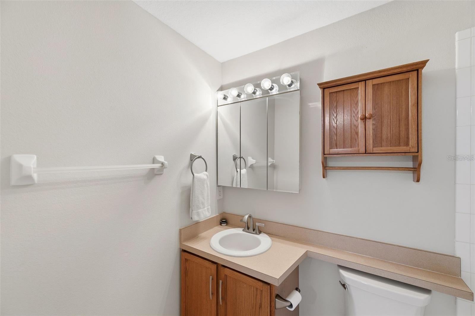8618 VILLA LARGO DR