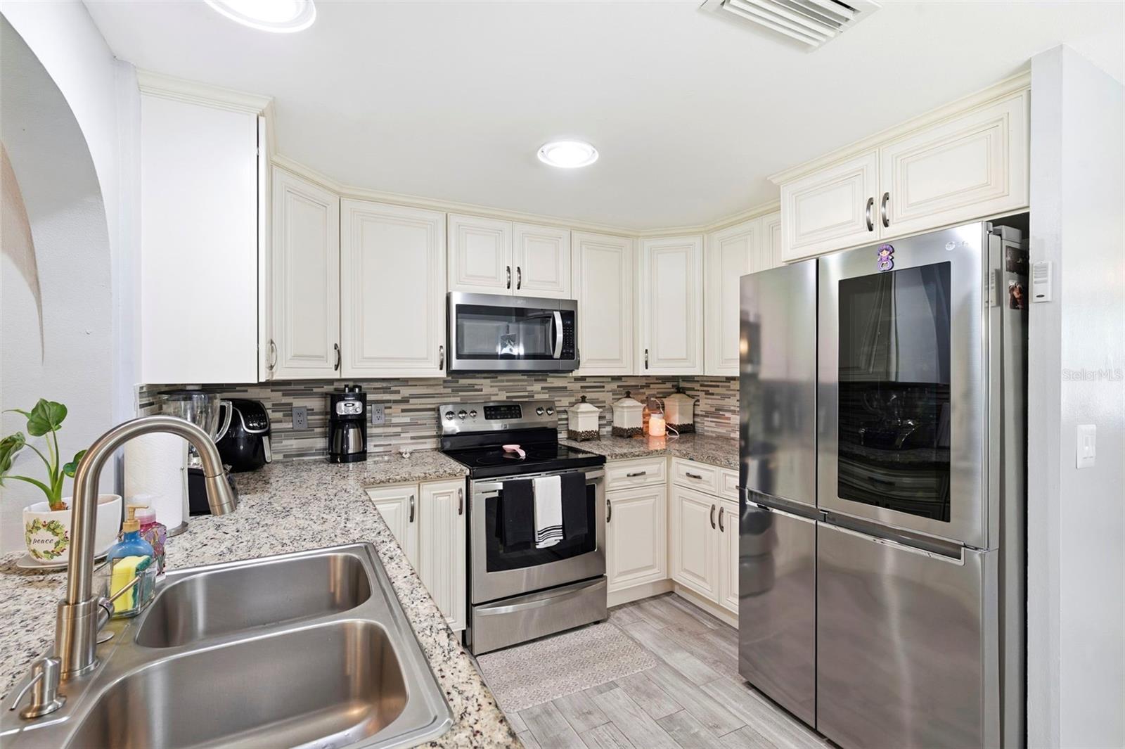 485 FLAMINGO DR