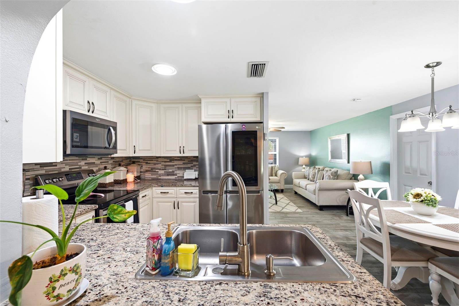 485 FLAMINGO DR