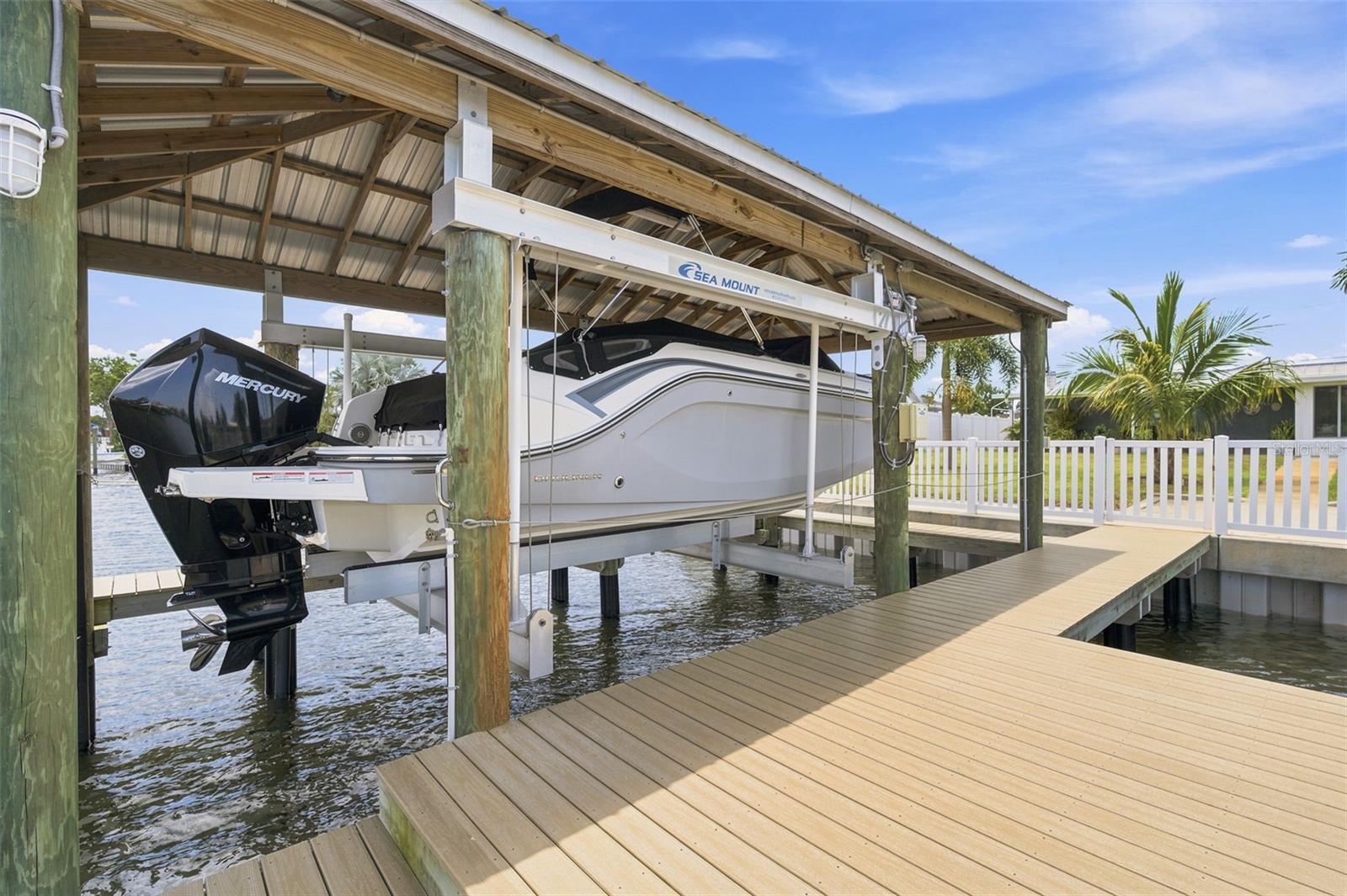 485 FLAMINGO DR