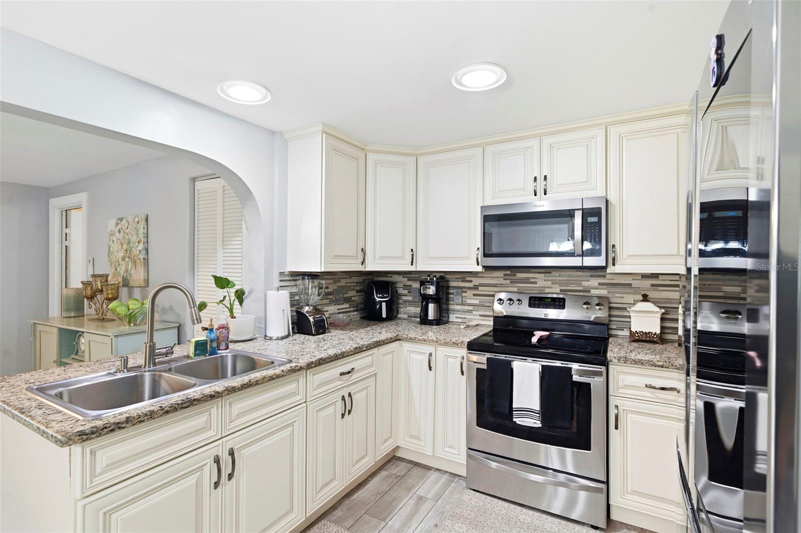485 FLAMINGO DR