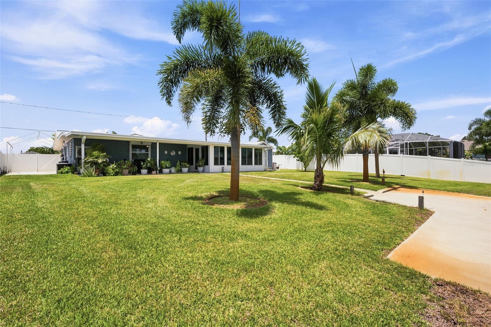 485 FLAMINGO DR