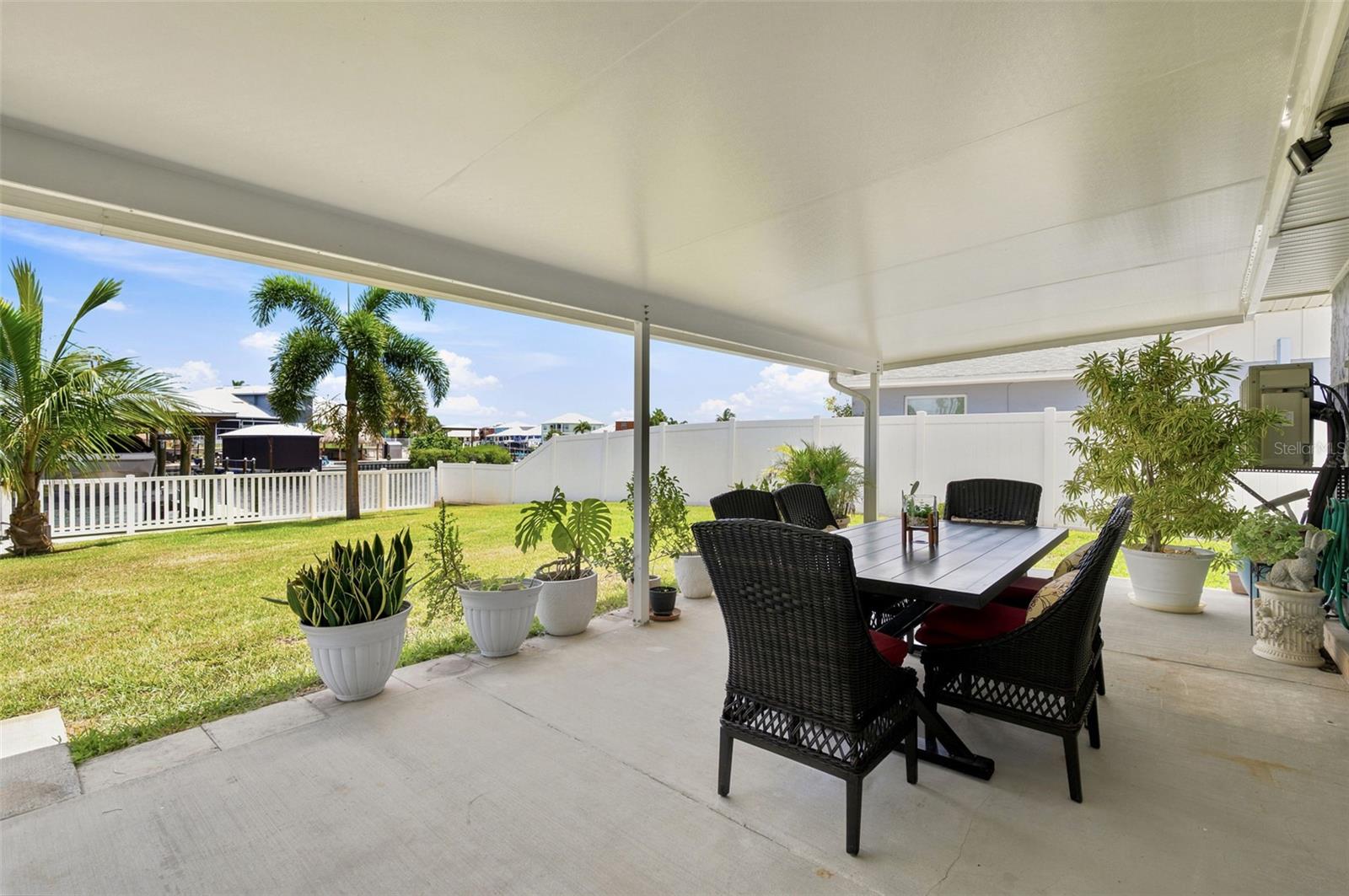 485 FLAMINGO DR