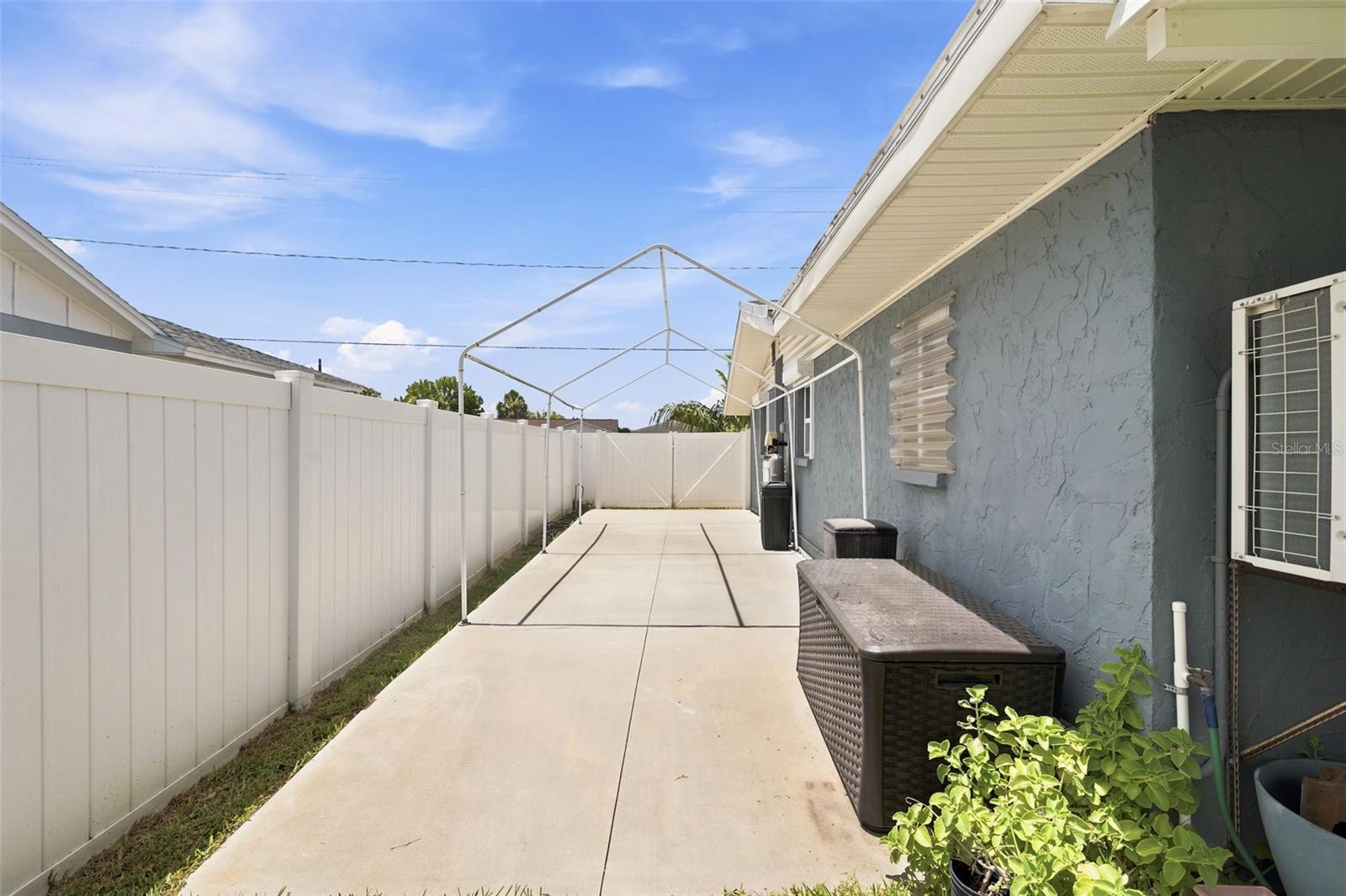 485 FLAMINGO DR