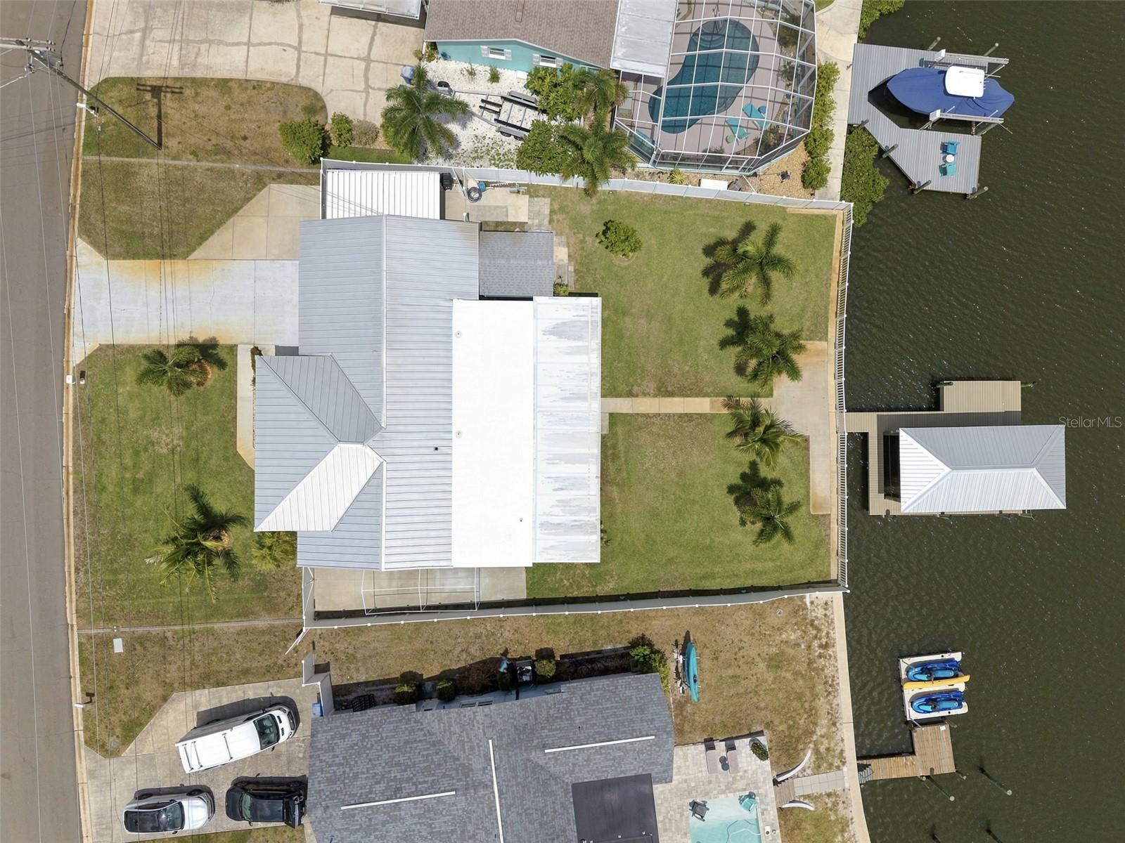 485 FLAMINGO DR