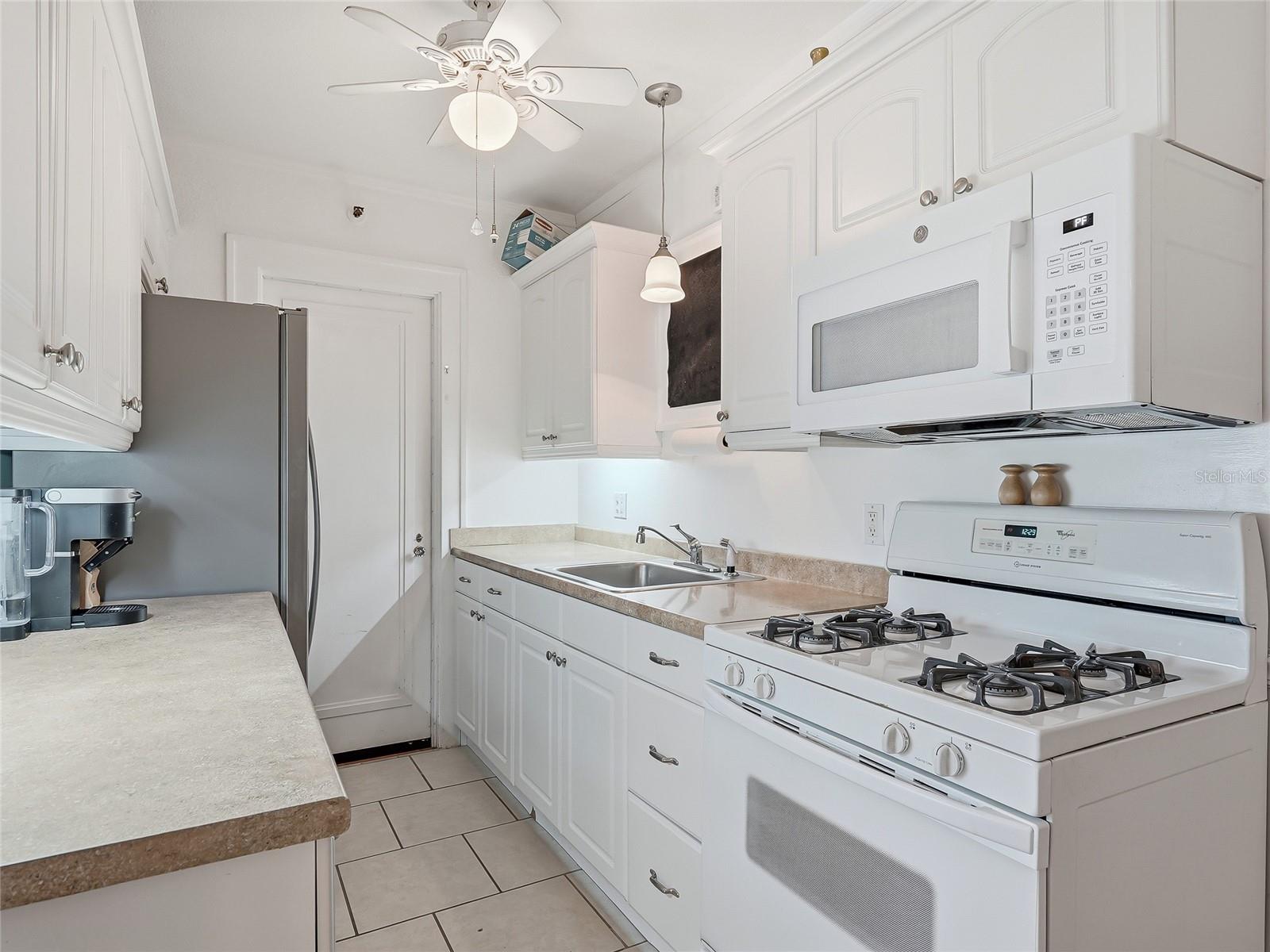 130 4TH AVE N #107