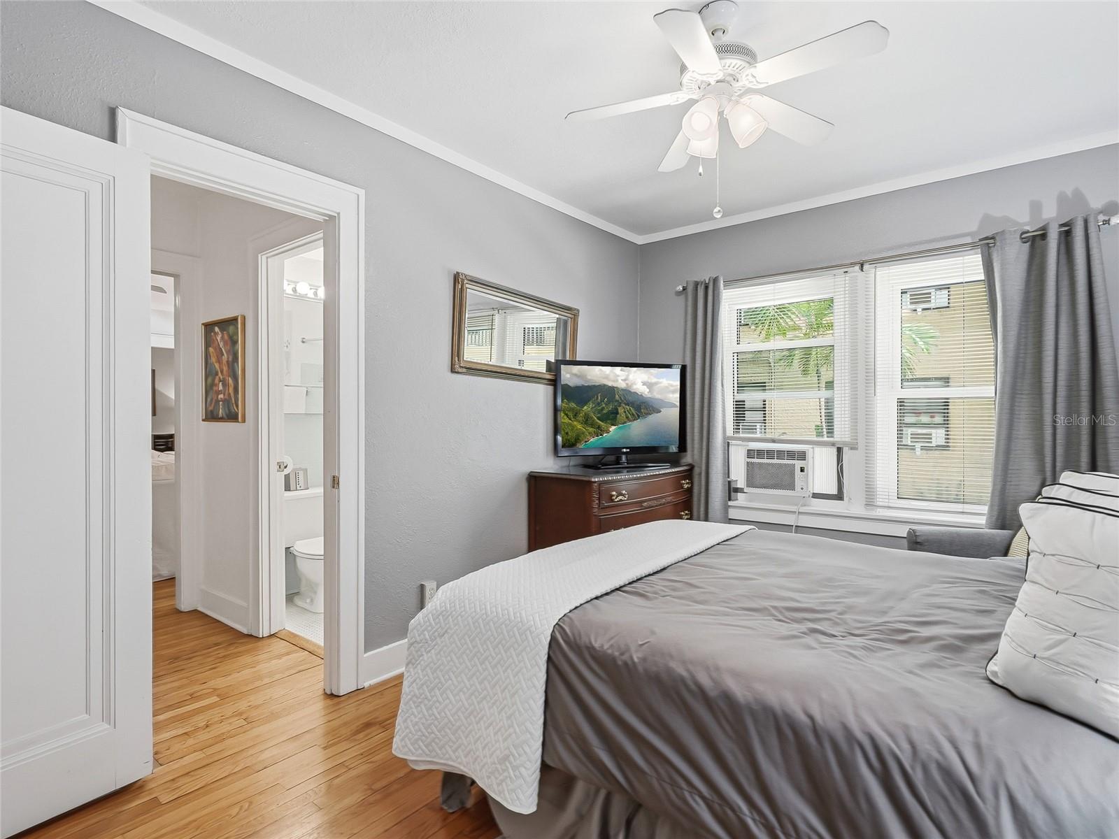130 4TH AVE N #107