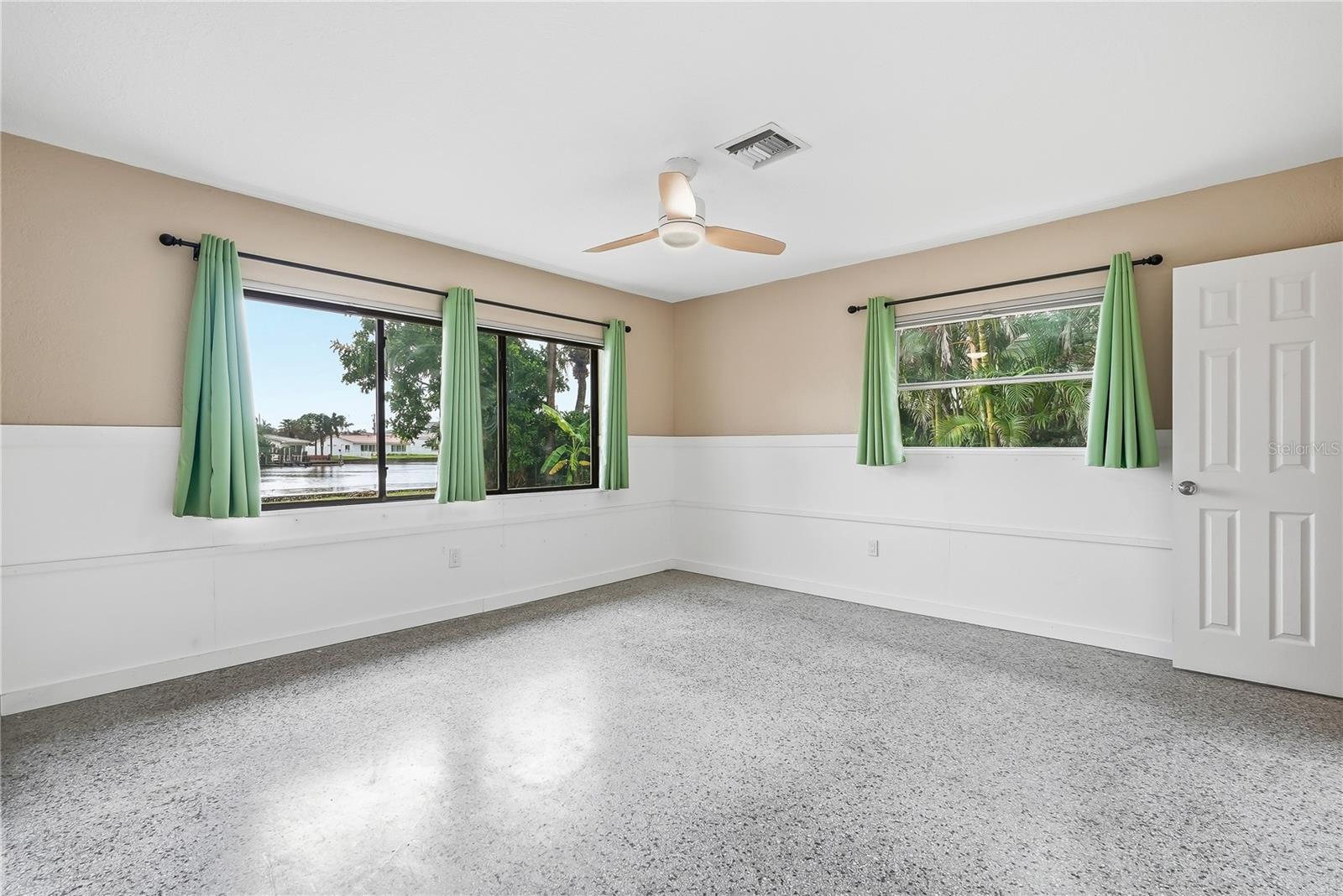 3860 BELLE VISTA E