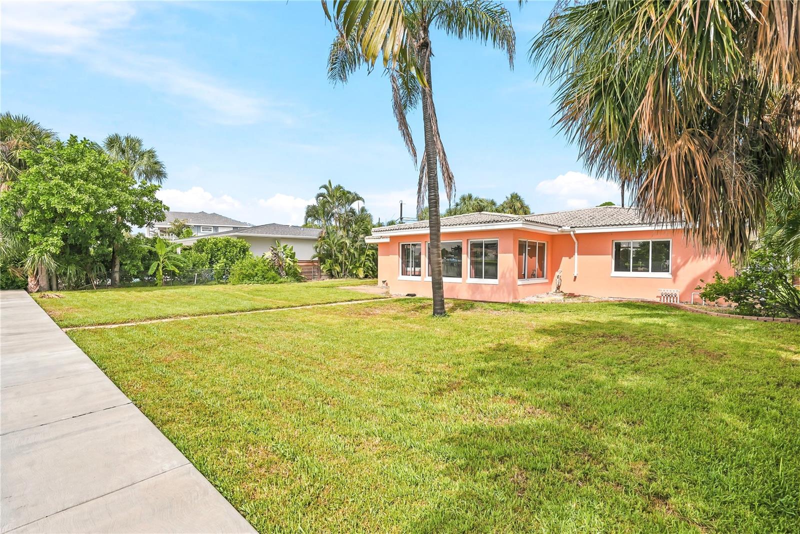 3860 BELLE VISTA E