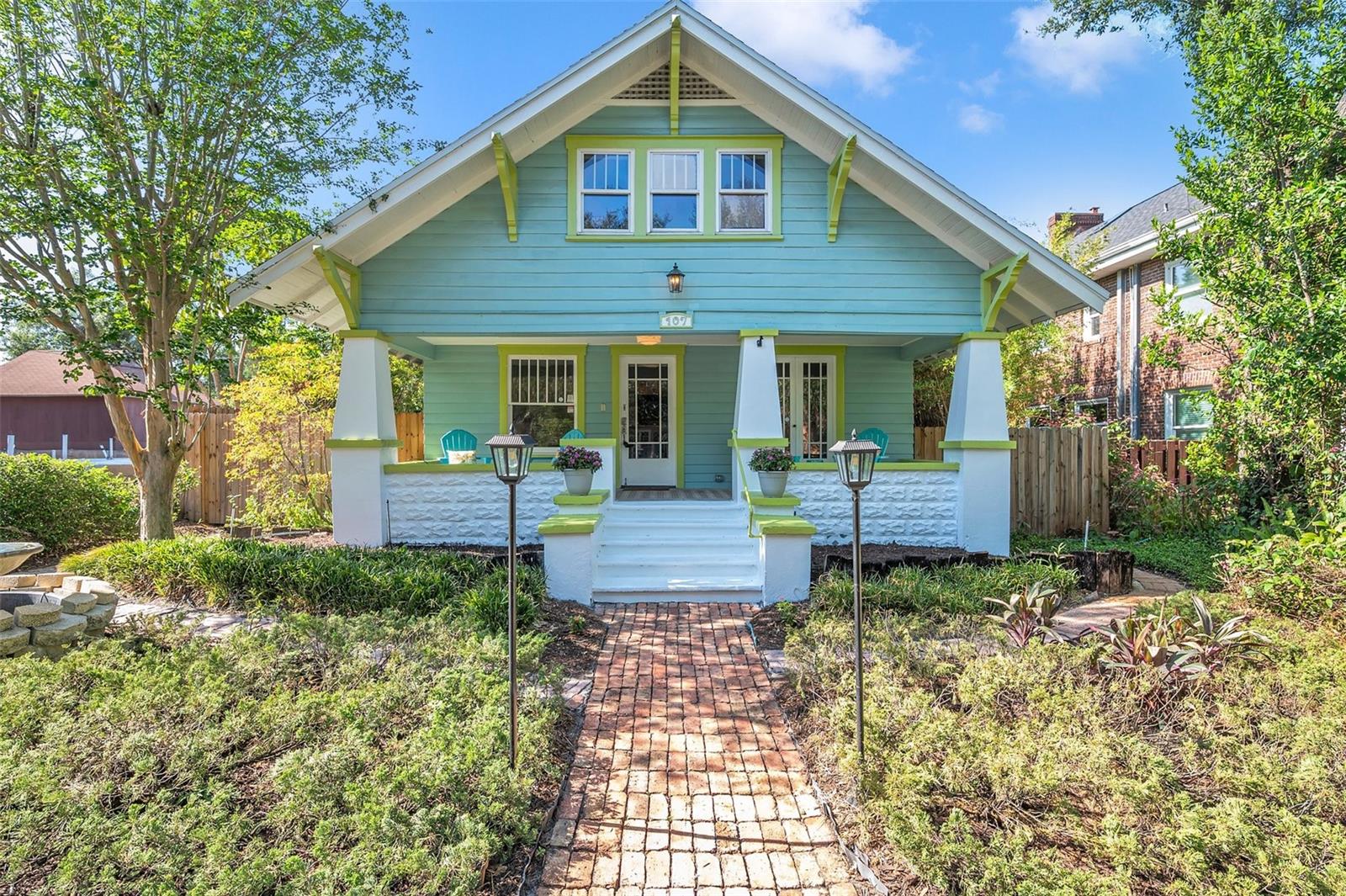 107 11TH AVE N