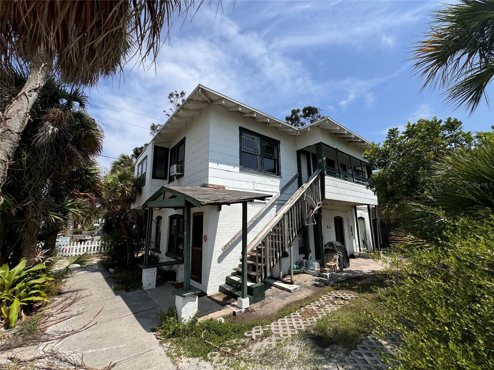 110 15TH AVE