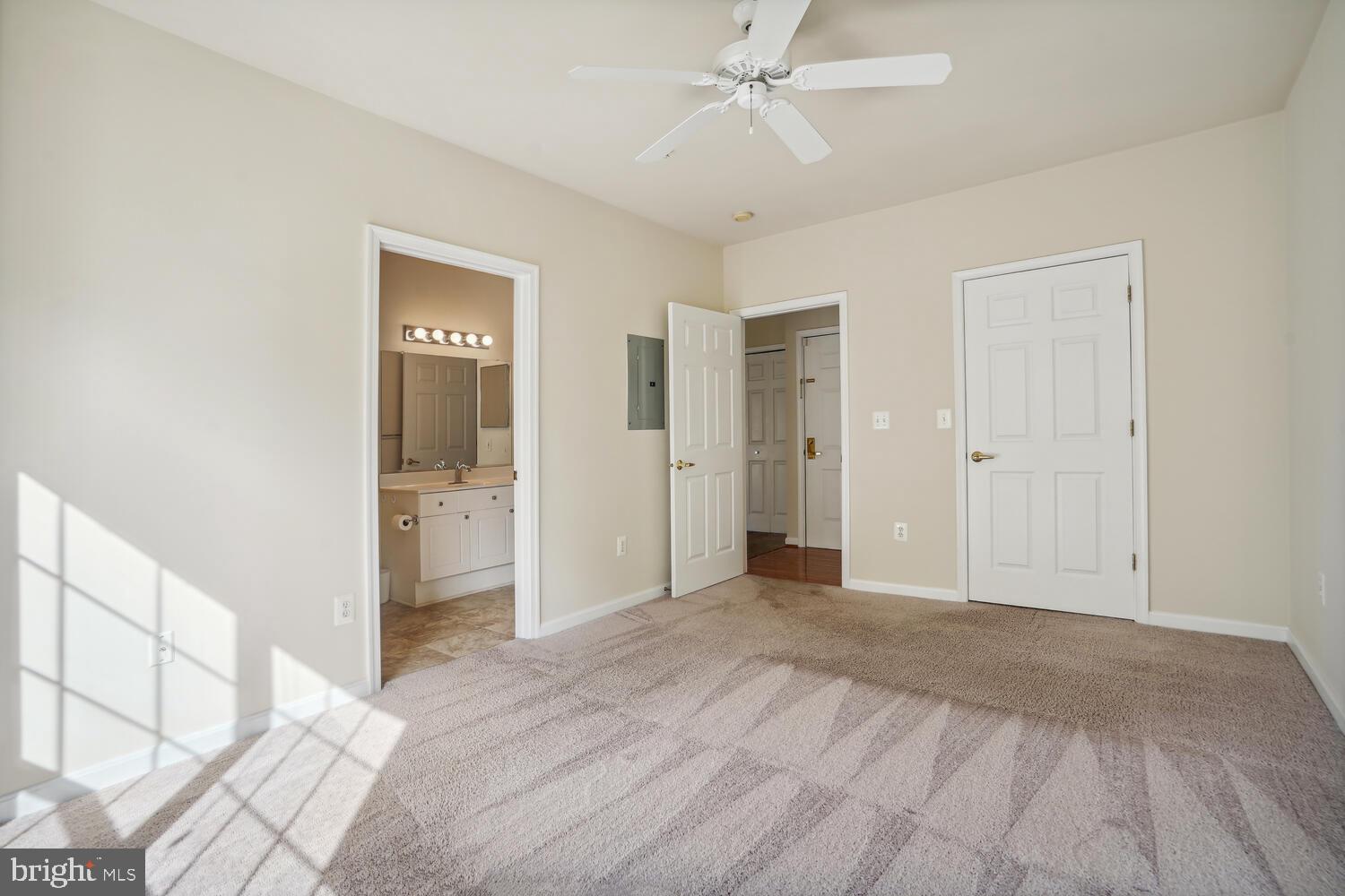 4561 STRUTFIELD LANE 3215