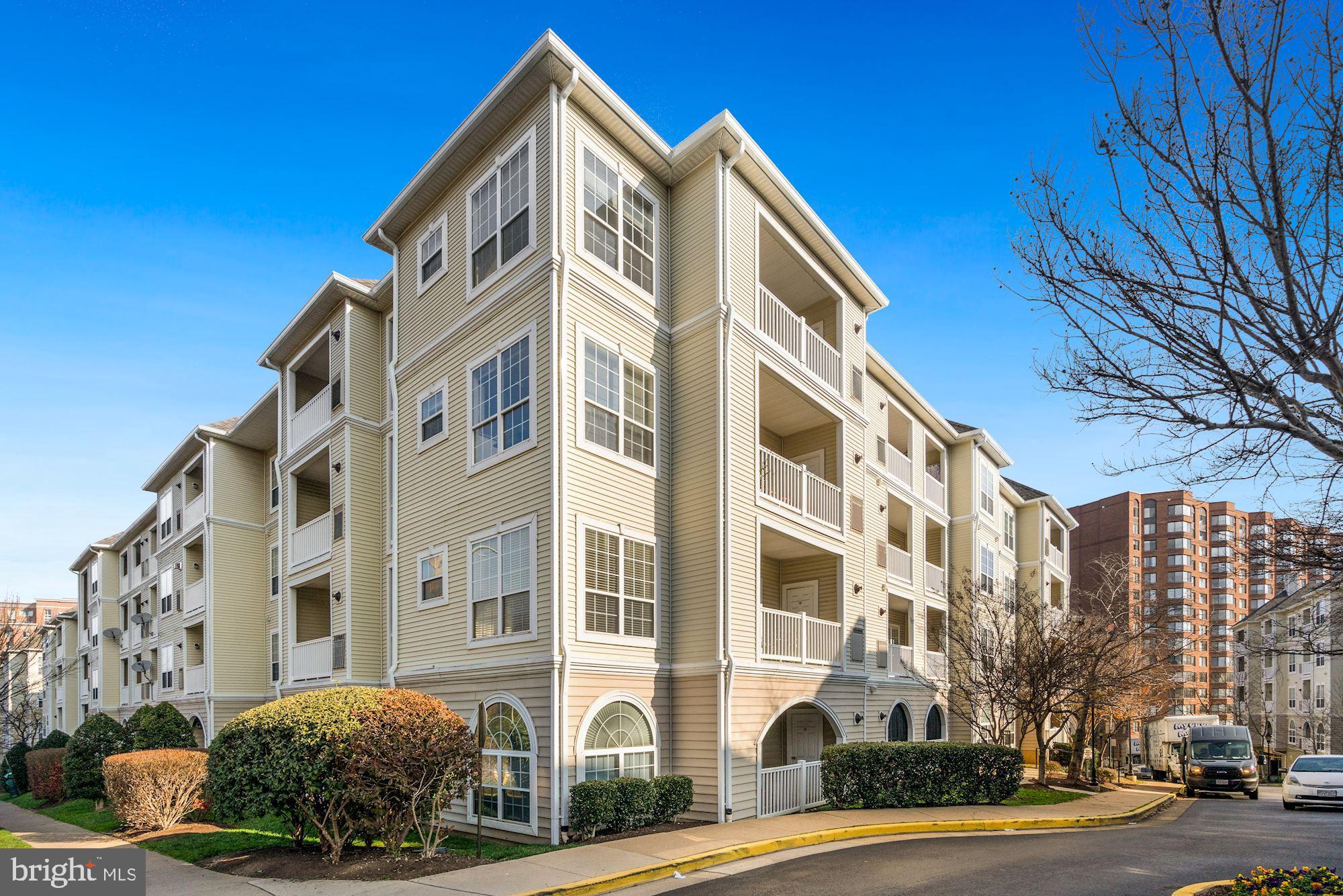 4561 STRUTFIELD LANE 3215