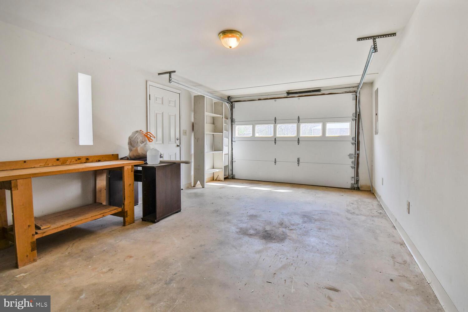 3005 SAYRE ROAD