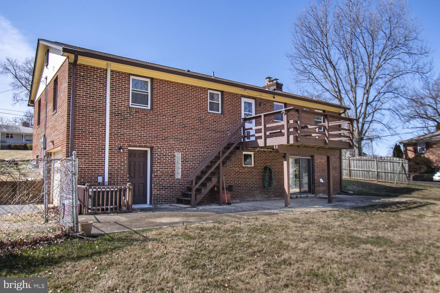 3005 SAYRE ROAD