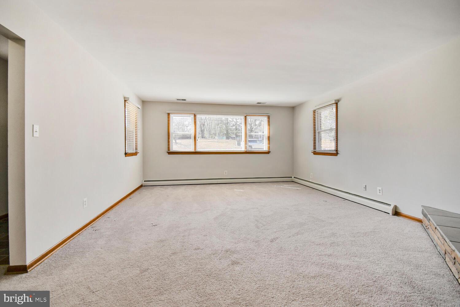 3005 SAYRE ROAD