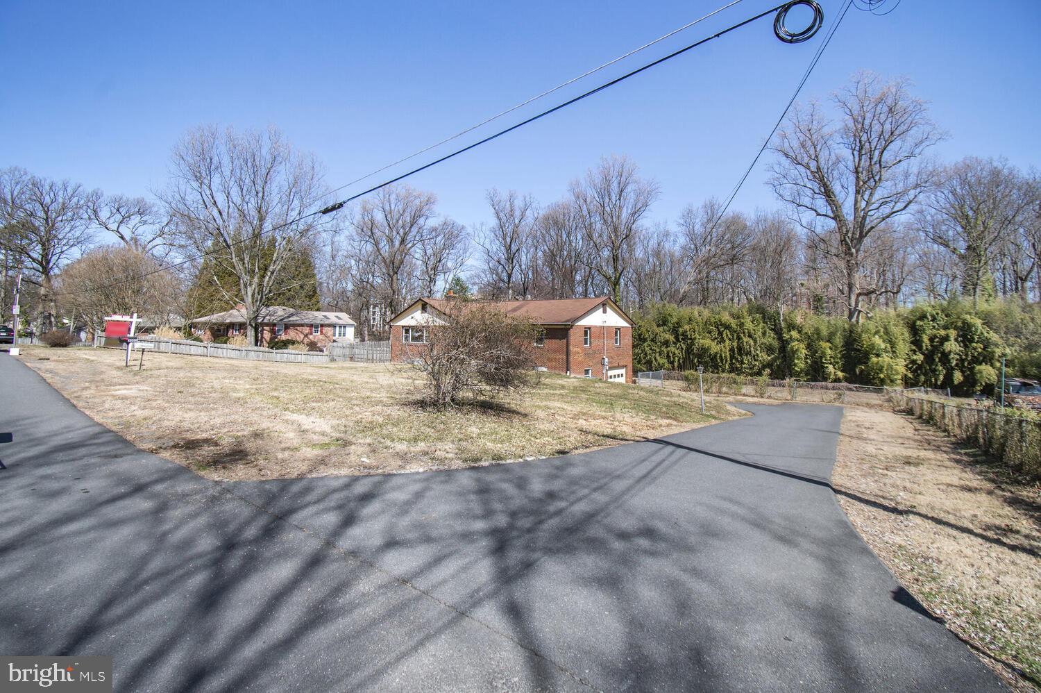 3005 SAYRE ROAD