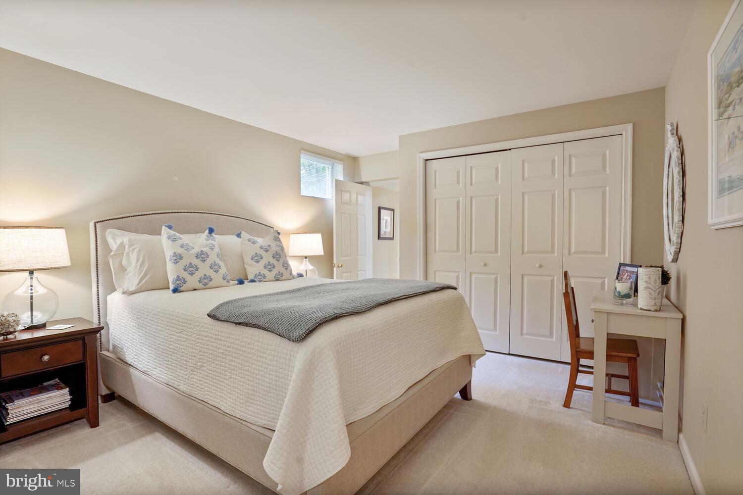 7901 BRACKSFORD COURT