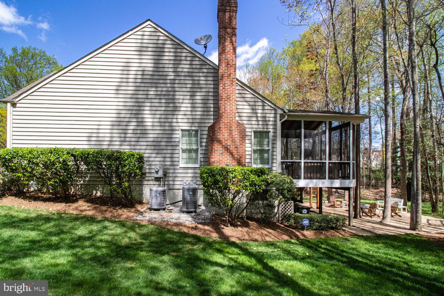 7901 BRACKSFORD COURT