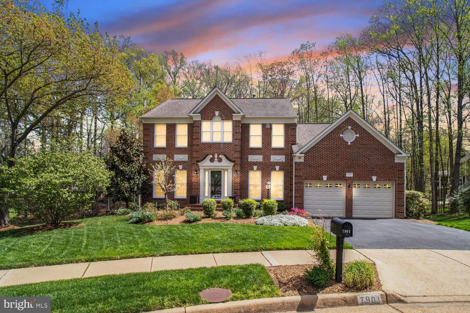 7901 BRACKSFORD COURT