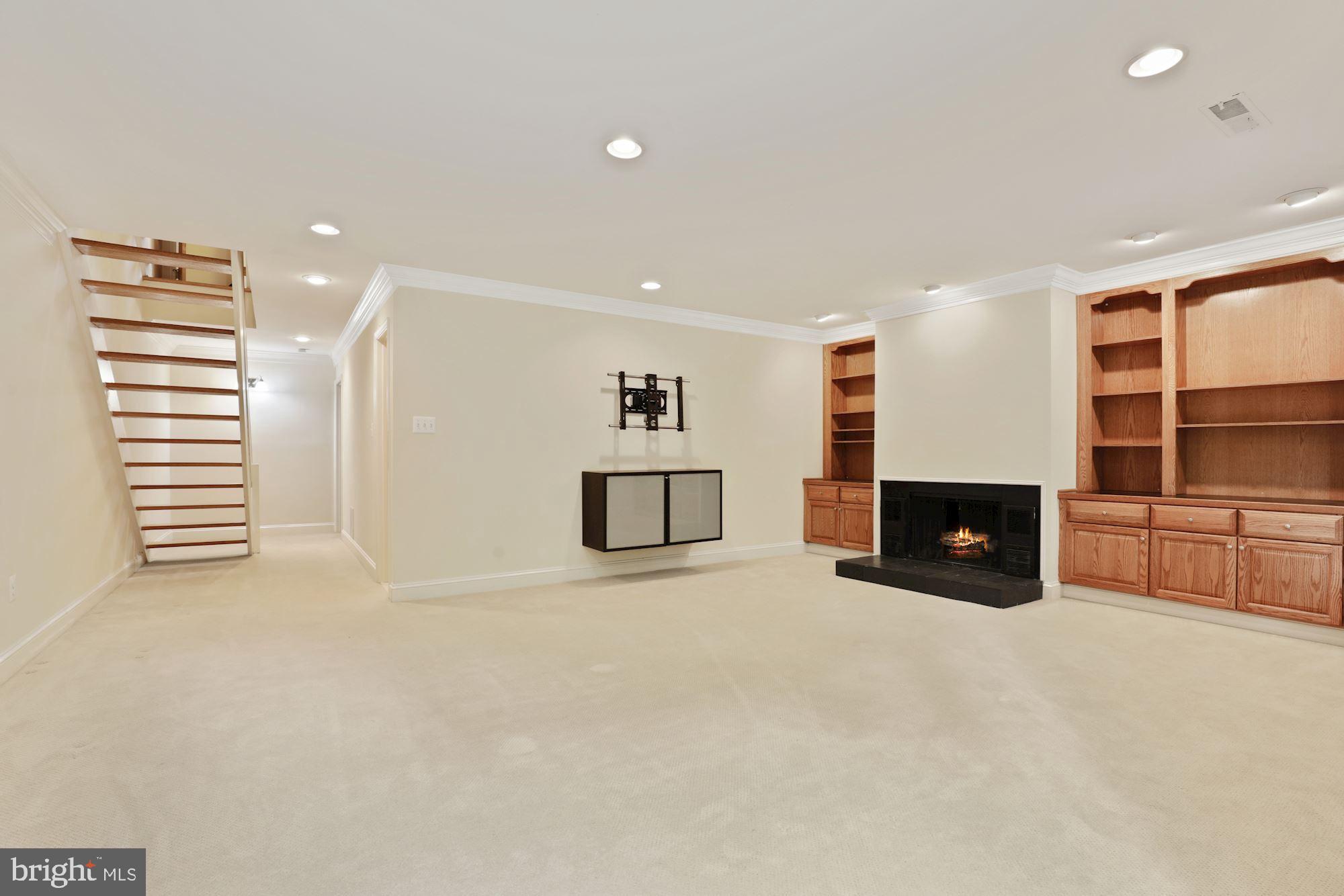 2057 GOLF COURSE DRIVE