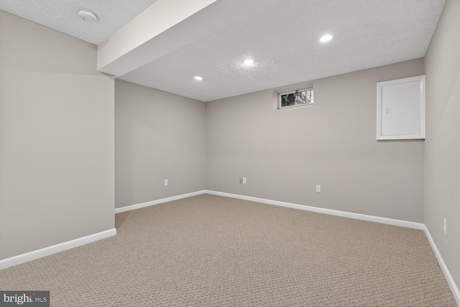 8462 LAZY CREEK COURT
