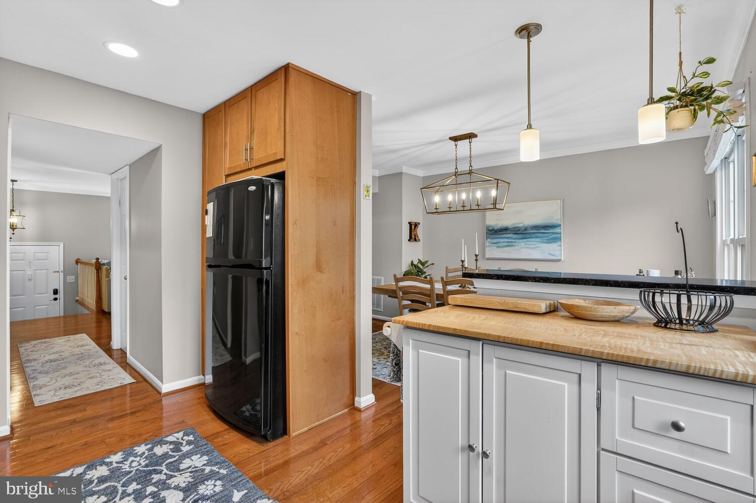 4830 TREASURE COURT