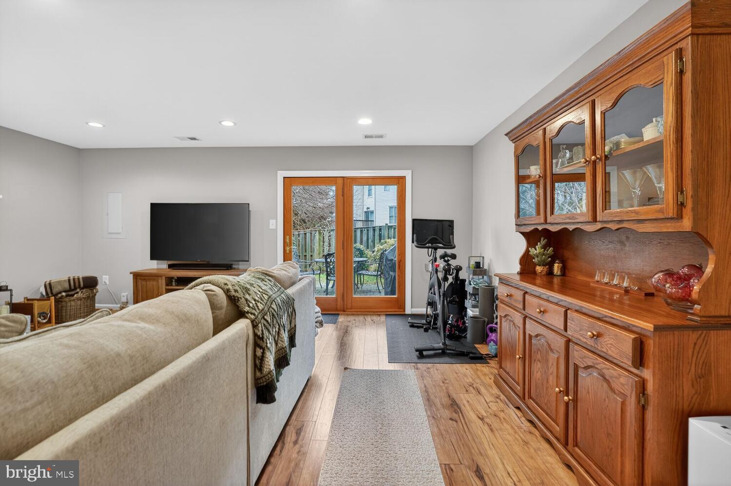4830 TREASURE COURT