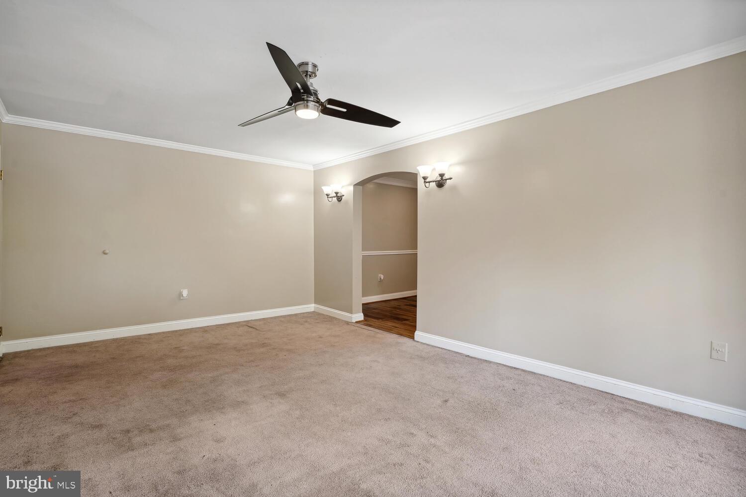 5614 BLOOMFIELD DRIVE 104