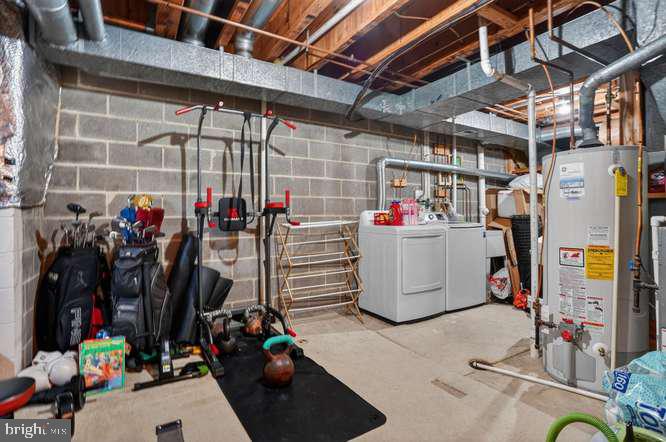9063 GOLDEN SUNSET LANE