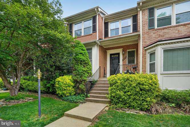 9063 GOLDEN SUNSET LANE
