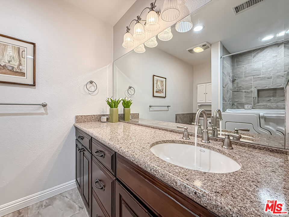 20151 Village 20